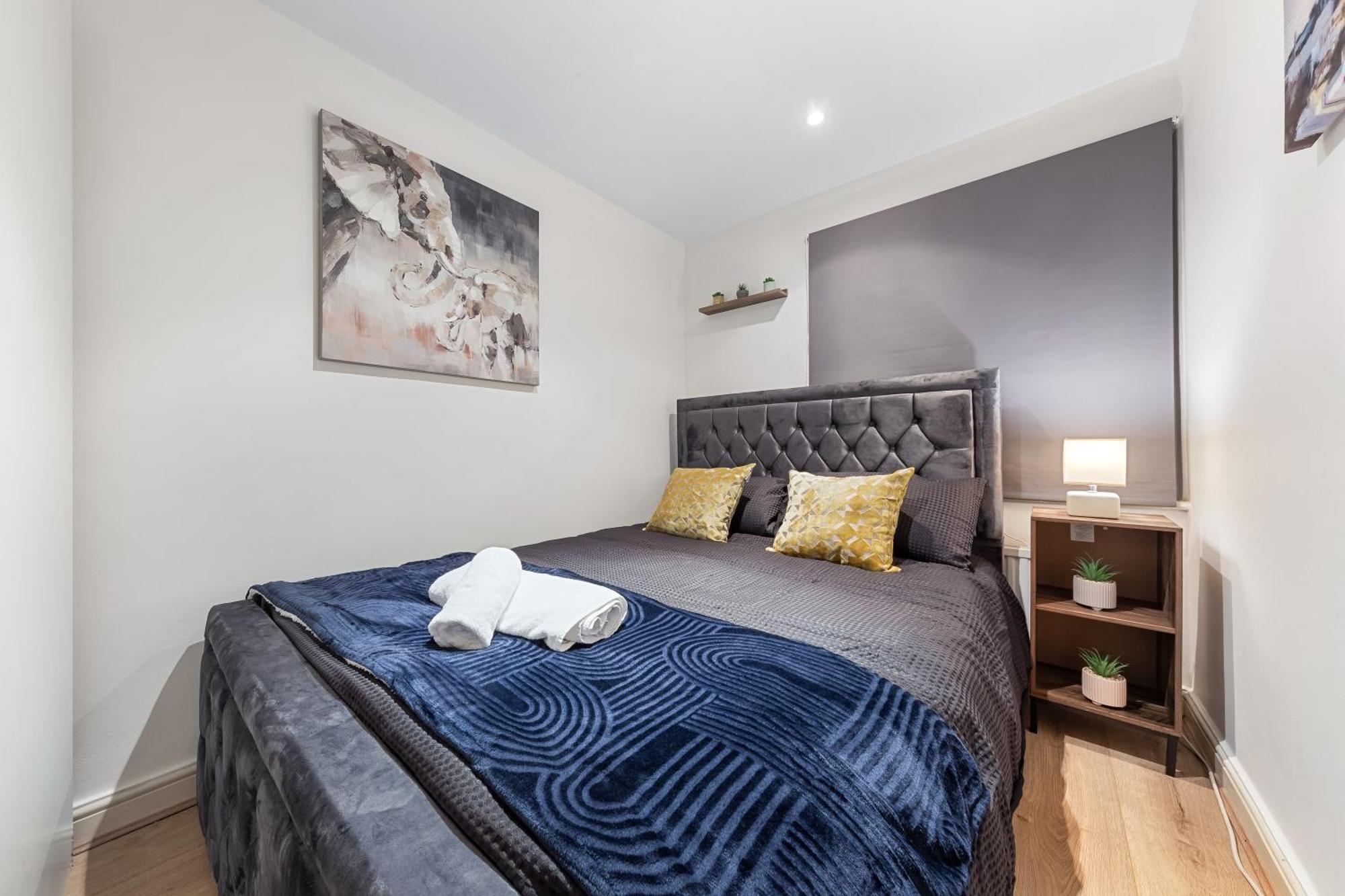 Your Elite Hyde Park Retreat 2-bedroom Luxury Flat * Londra