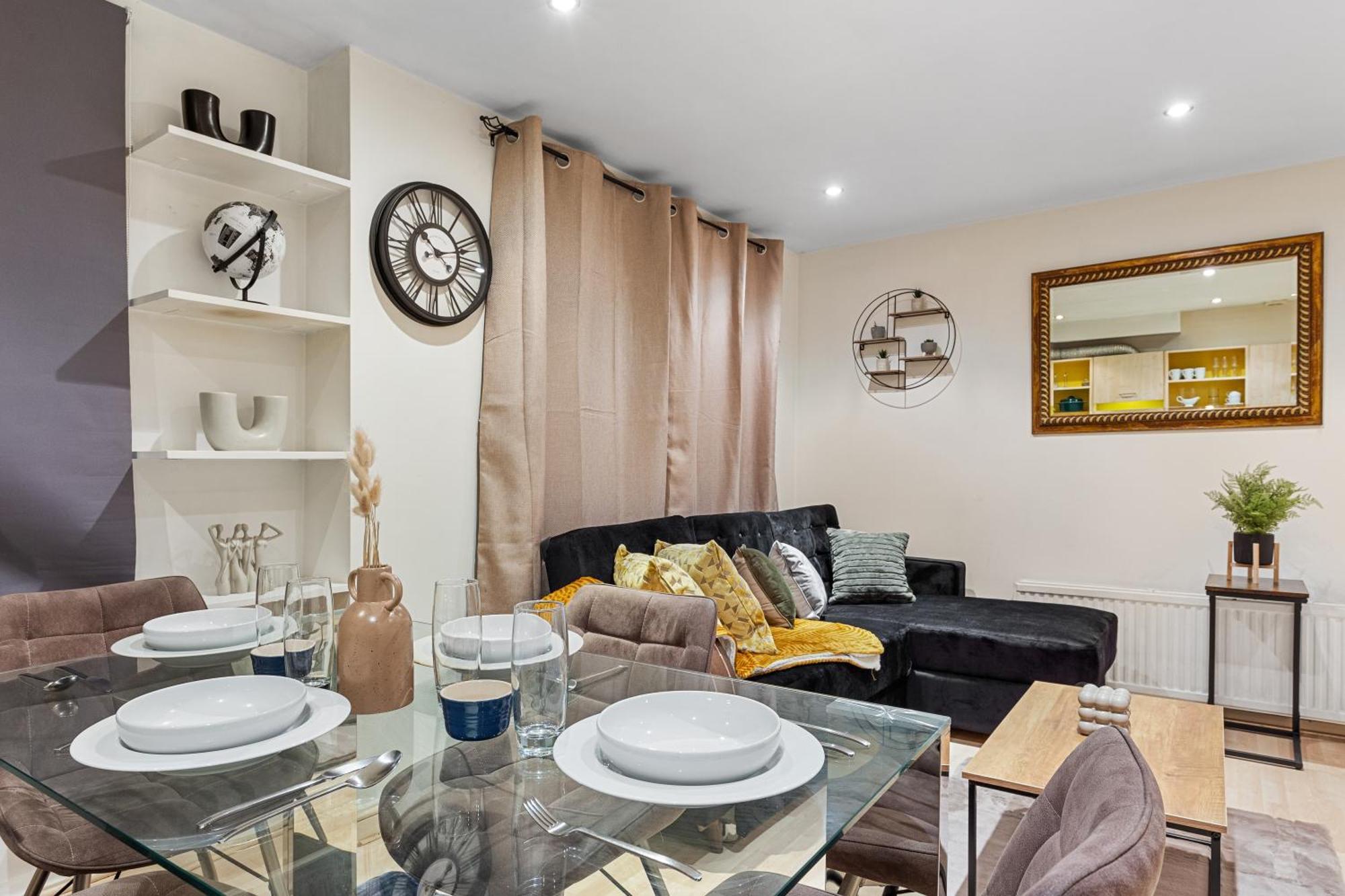 Your Elite Hyde Park Retreat 2-bedroom Luxury Flat * Londra