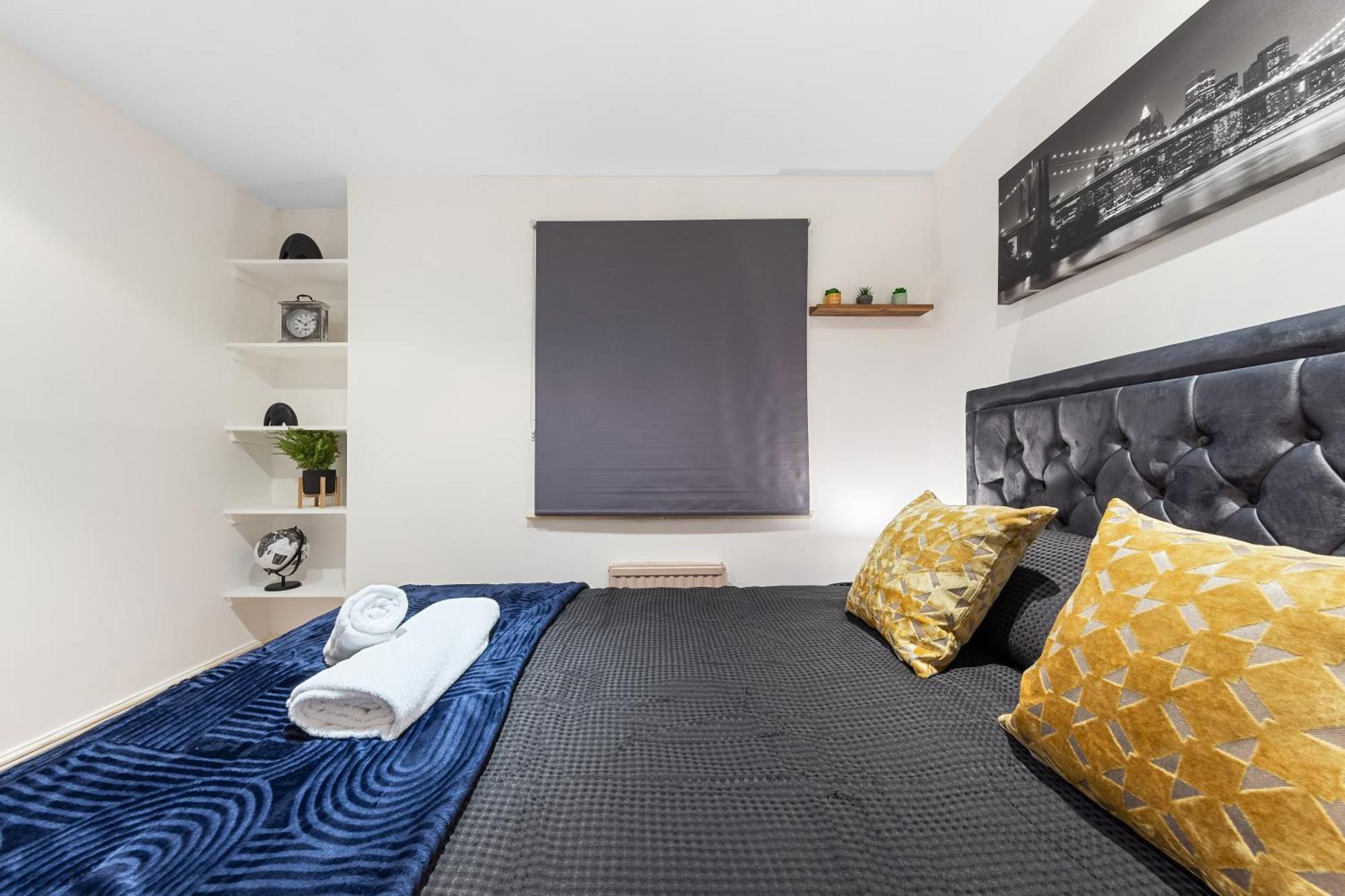 Your Elite Hyde Park Retreat 2-bedroom Luxury Flat Londra